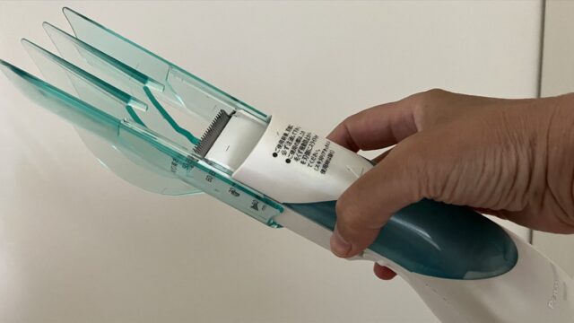 パナソニック バリカン ヘアカッター 緑 ER511P-G に80mmアタッチメントを付けた写真